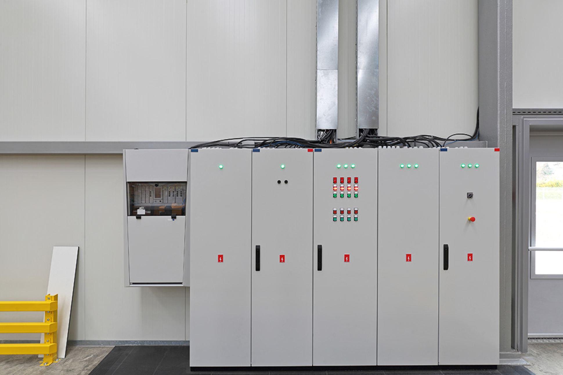 Mess- & Wandler­anlagen bei LS Elektrotechnik GmbH & Co. KG in Mühlhausen